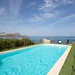 Silvia By In Palermo Кастельдачча