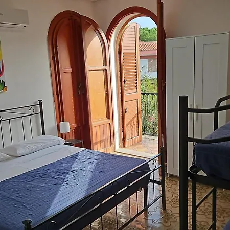 Silvia Villa Casteldaccia