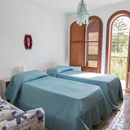 Villa Silvia By In Palermo