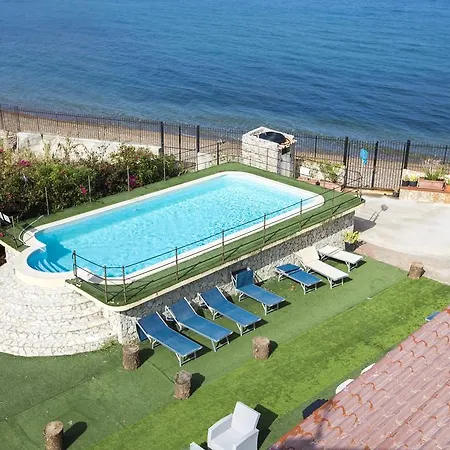 Villa Silvia By In Palermo Casteldaccia